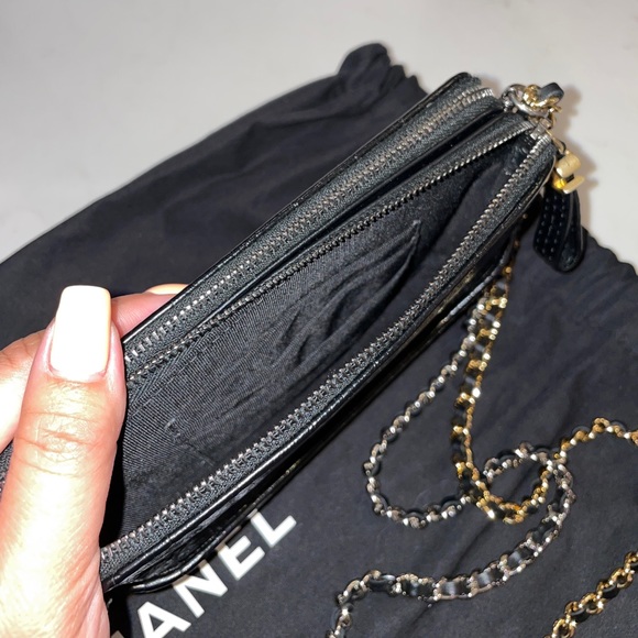 Chanel Gabrielle MINI - Picture 2 of 16